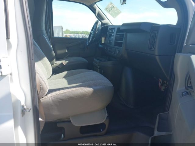 1GCWGAFP5K1296131 Chevrolet Express 2500 Work Van