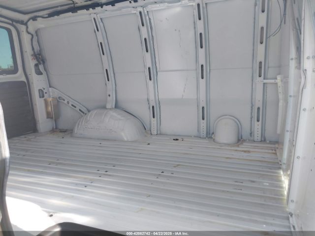 1GCWGAFP5K1296131 Chevrolet Express 2500 Work Van