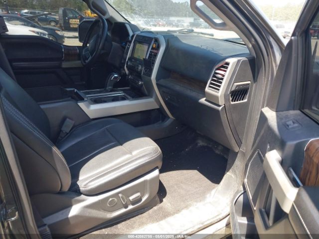 1FTFW1E15JFD73162 Ford F-150 Lariat