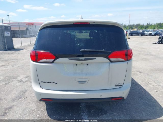 2C4RC1FG2LR149545 Chrysler Pacifica Touring