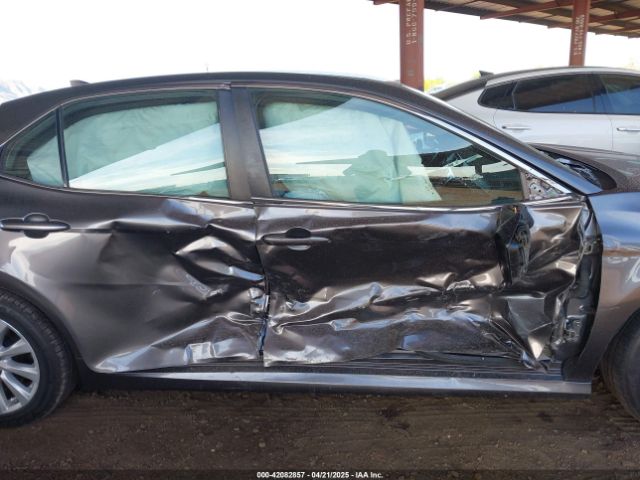 2019 TOYOTA CAMRY 4T1B11HK4KU261043 Photo 5