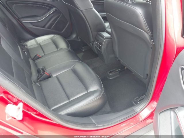 WDCTG4EB4FJ112209 Mercedes-Benz GLA 250