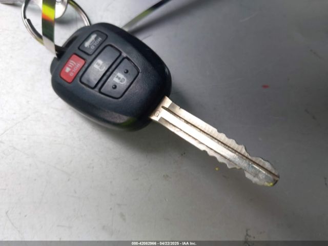4T1BF1FK9EU857032 Toyota CAMRY SE