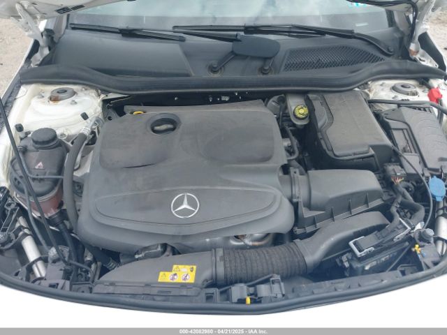 WDDSJ4GB3KN724815 Mercedes-Benz CLA 250 4MATIC