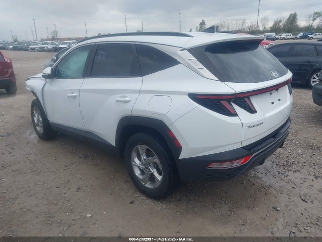 5NMJBCAE7NH001759 Hyundai TUCSON SEL