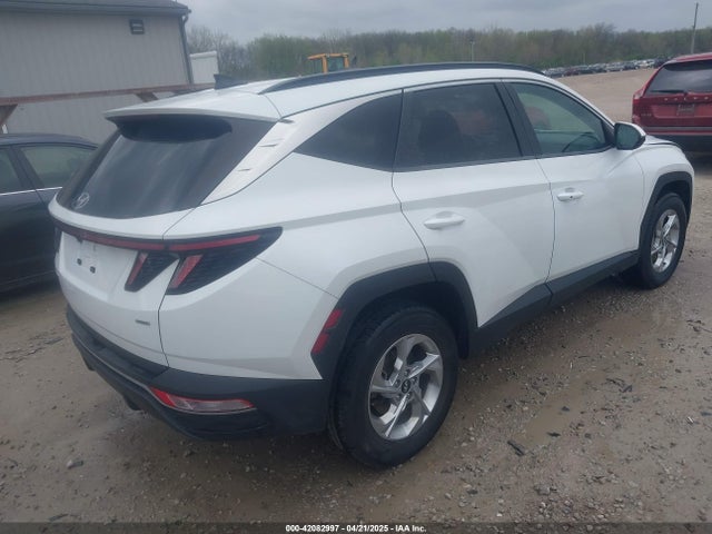 5NMJBCAE7NH001759 Hyundai TUCSON SEL