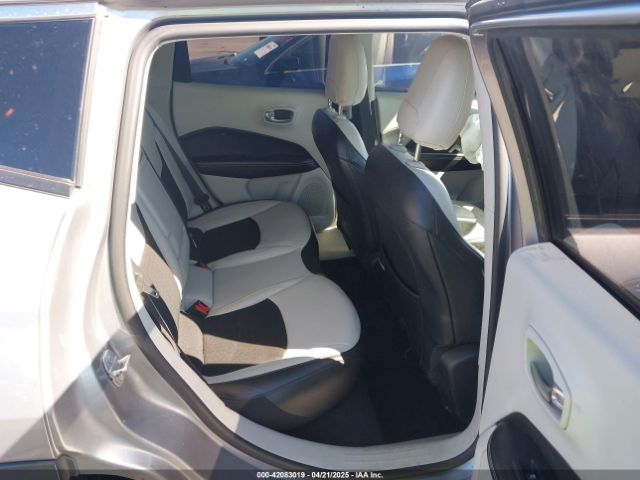 3C4NJCBB1KT819754 Jeep Compass Sun And Wheel Fwd