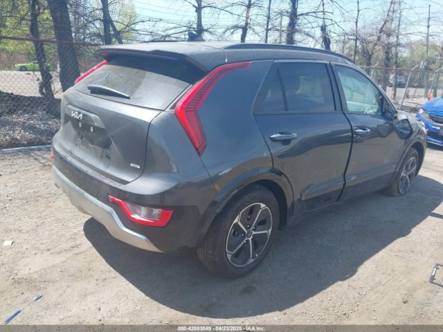 KNDCT3LE7P5086661 KIA NIRO SX