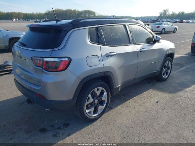 3C4NJDCB2JT354372 Jeep Compass Limited 4x4