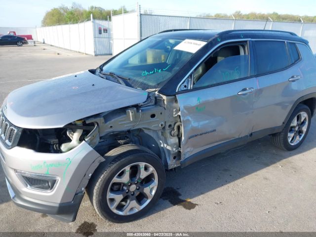 3C4NJDCB2JT354372 Jeep Compass Limited 4x4