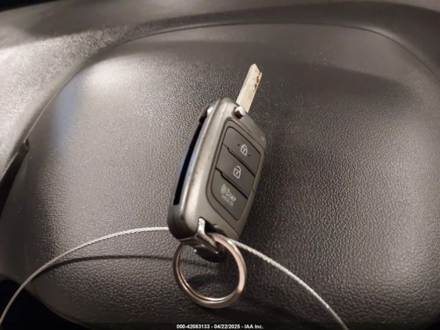 KM8K2CAB4NU771139 Hyundai Kona Se
