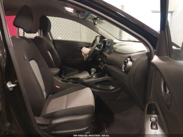KM8K2CAB4NU771139 Hyundai Kona Se