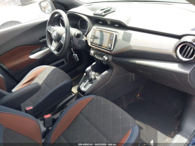 3N1CP5CU5JL511960 Nissan KICKS SR