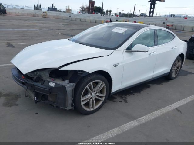 2013 TESLA MODEL S 5YJSA1CN8DFP22455 Photo 1