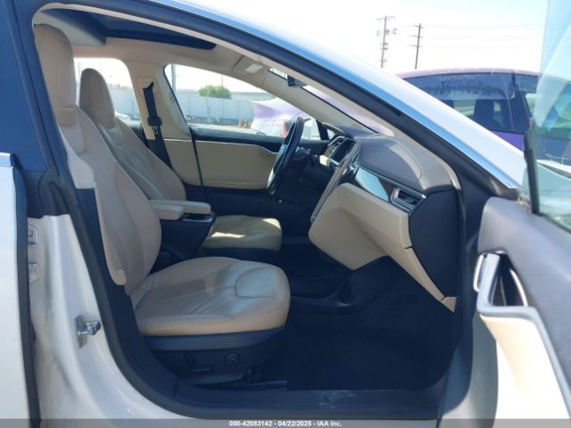 2013 TESLA MODEL S 5YJSA1CN8DFP22455 Photo 4