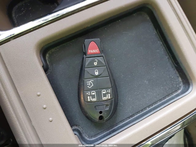 2C4RC1BG1GR290697 Chrysler Town & Country Touring