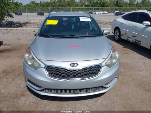 KNAFK4A63F5380569 KIA FORTE LX