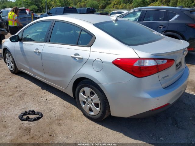 KNAFK4A63F5380569 KIA FORTE LX