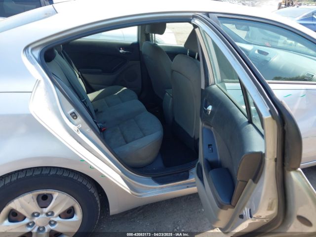 KNAFK4A63F5380569 KIA FORTE LX