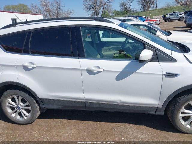 1FMCU9GD8HUB05223 Ford ESCAPE SE
