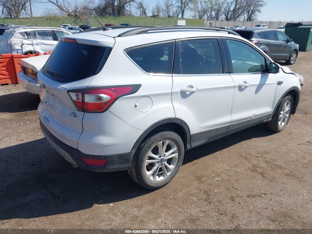 1FMCU9GD8HUB05223 Ford ESCAPE SE