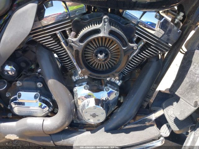 2013 HARLEY-DAVIDSON FLHTK 1HD1KEM18DB608064 Photo 7