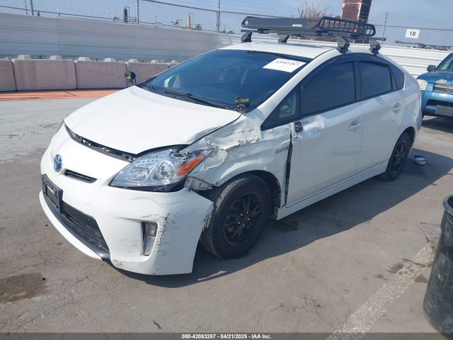JTDKN3DU9E1770529 Toyota Prius Three