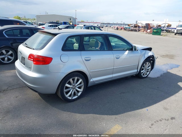 2011 AUDI A3 WAUBJAFM3BA020730 Photo 3