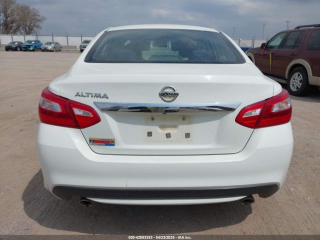1N4AL3AP1HC150725 Nissan Altima 2.5 S