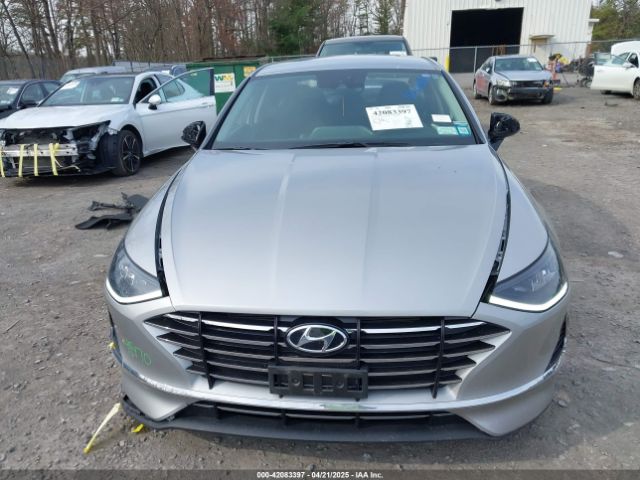 5NPEG4JA9NH142857 Hyundai SONATA SE