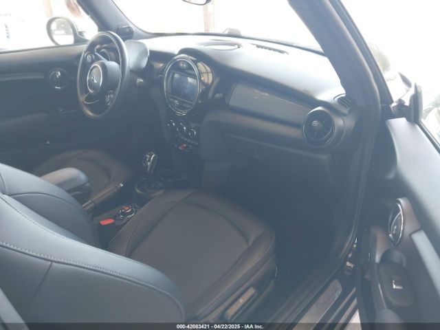 2021 MINI HARDTOP WMWXR3C0XM2N93195 Photo 4