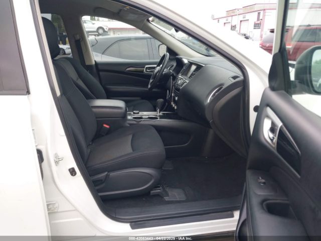 5N1DR2MMXJC663829 Nissan Pathfinder Sv