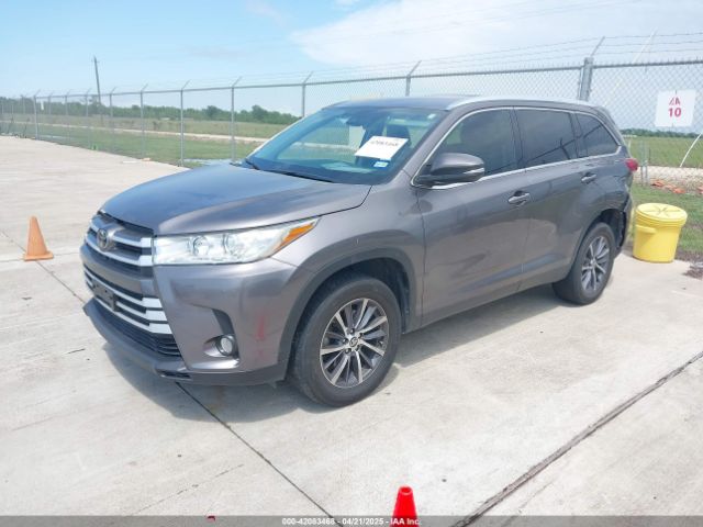 5TDKZRFH3KS346608 Toyota Highlander Xle