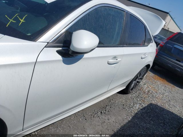 2HGFE1F93NH300093 Honda Civic Touring