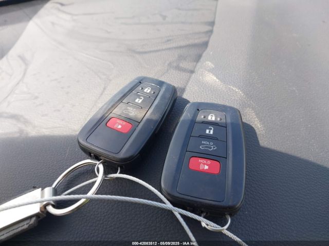 4T3B6RFV6RU172217 Toyota Rav4 Hybrid Xle Premium