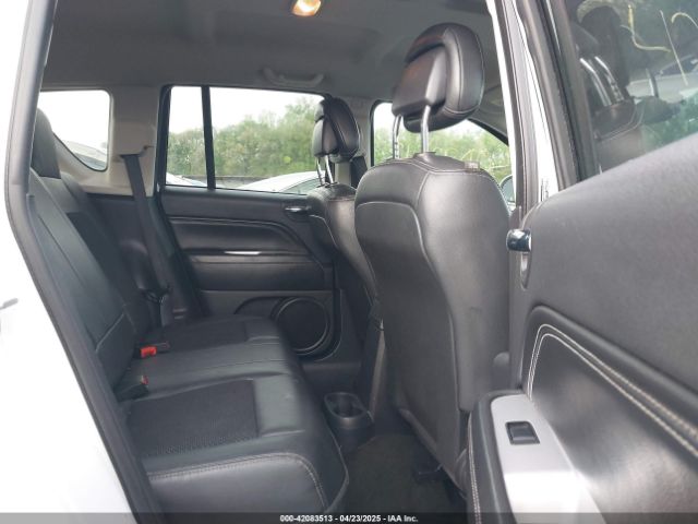1C4NJCEB5FD273743 Jeep Compass Latitude