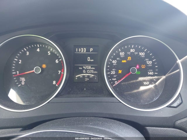 3VW2K7AJXFM423061 Volkswagen Jetta 2.0l S