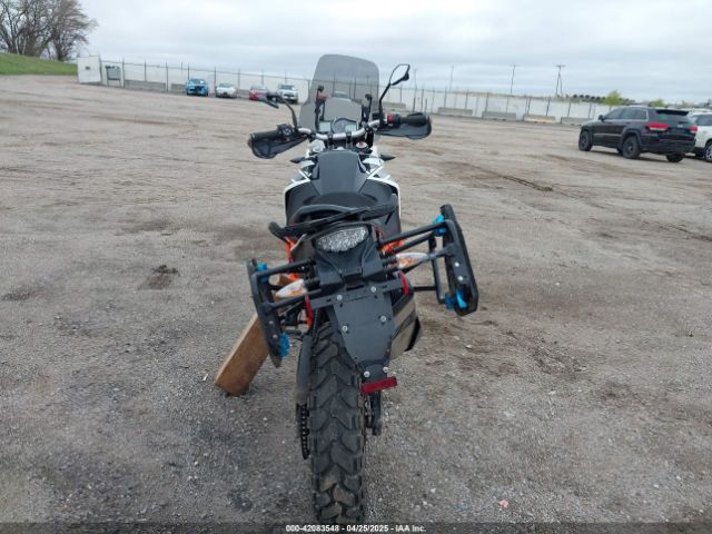 2017 KTM 1090 VBKV49405HM966968 Photo 5