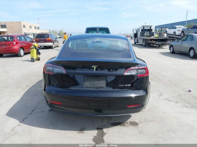 5YJ3E1EB5KF453422 Tesla Model 3 Long Range/performance