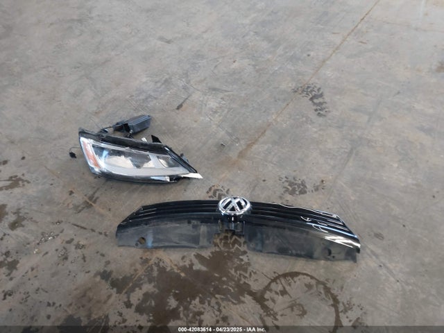 3VW2K7AJ5EM410491 Volkswagen Jetta 2.0l S