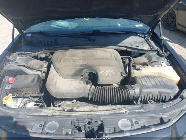 2C3CCAGG4GH217056 Chrysler 300 300s