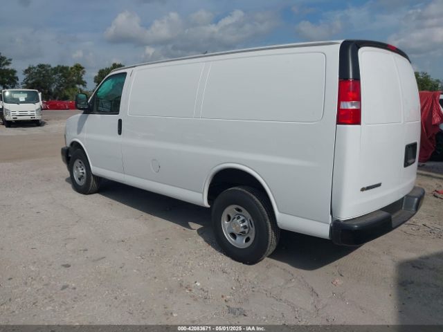 1GCWGAF72R1195073 Chevrolet Express Cargo Rwd 2500 Regular Wheelbase Wt