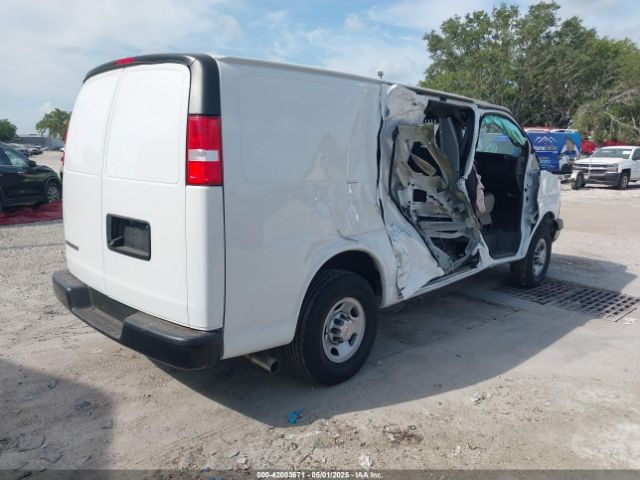 1GCWGAF72R1195073 Chevrolet Express Cargo Rwd 2500 Regular Wheelbase Wt