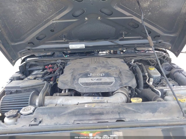 1C4BJWDG9HL678238 Jeep Wrangler Unlimited Sport 4x4