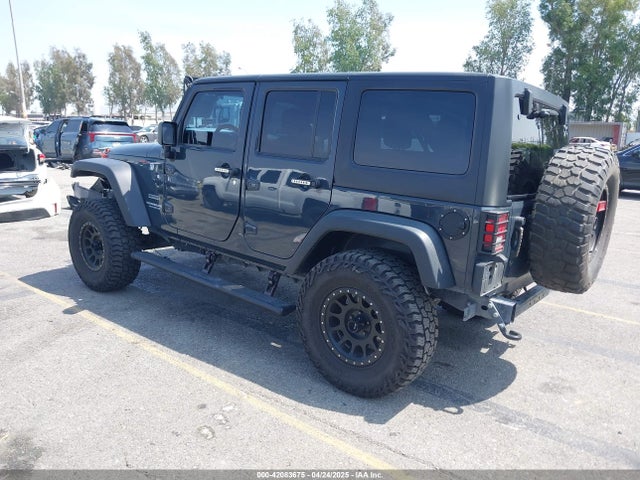 1C4BJWDG9HL678238 Jeep Wrangler Unlimited Sport 4x4