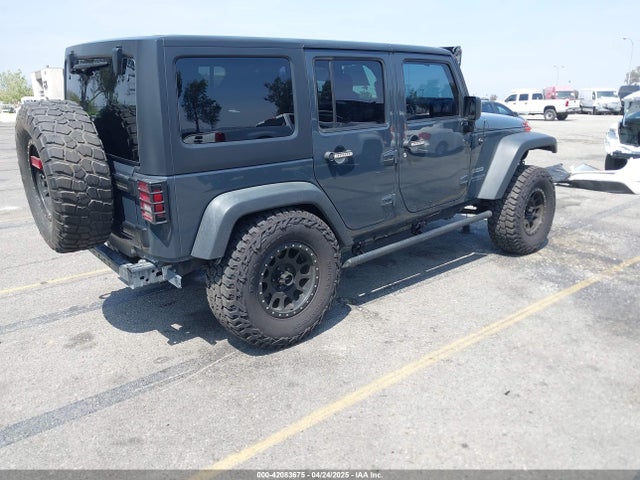 1C4BJWDG9HL678238 Jeep Wrangler Unlimited Sport 4x4