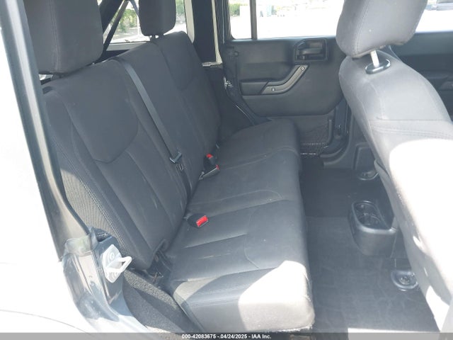1C4BJWDG9HL678238 Jeep Wrangler Unlimited Sport 4x4