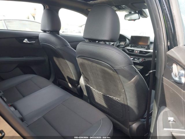 3KPF54AD0PE601172 KIA Forte Gt-line