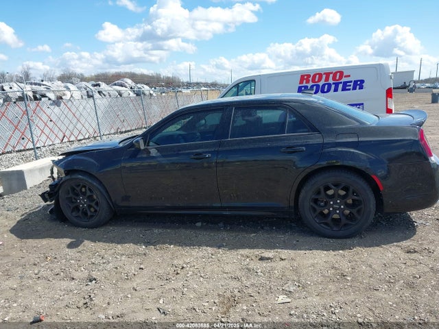 2C3CCAGG2GH270631 Chrysler 300 300s Alloy Edition