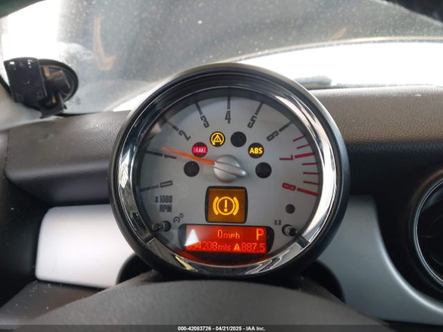 2009 MINI COOPER CLUBMAN WMWML33569TX35690 Photo 6